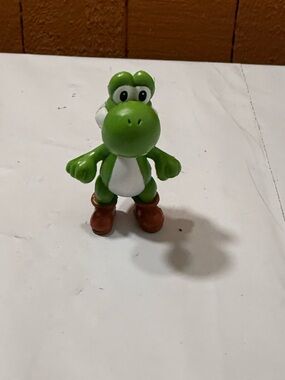 Green Yoshi 2.5” inch action figure